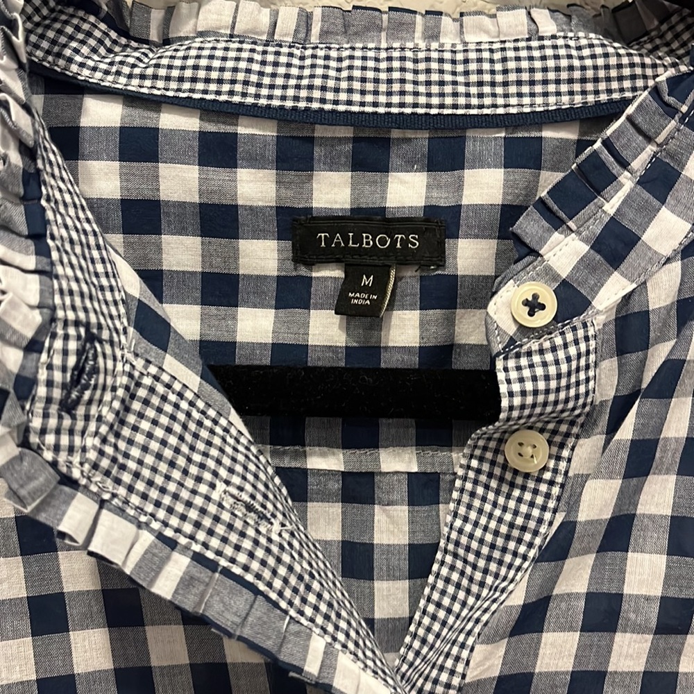 Talbots. Medium. Blue and white checked blouse. Excellent condition - Picture 2 of 6